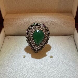 Elegant Green Gemstone Ring